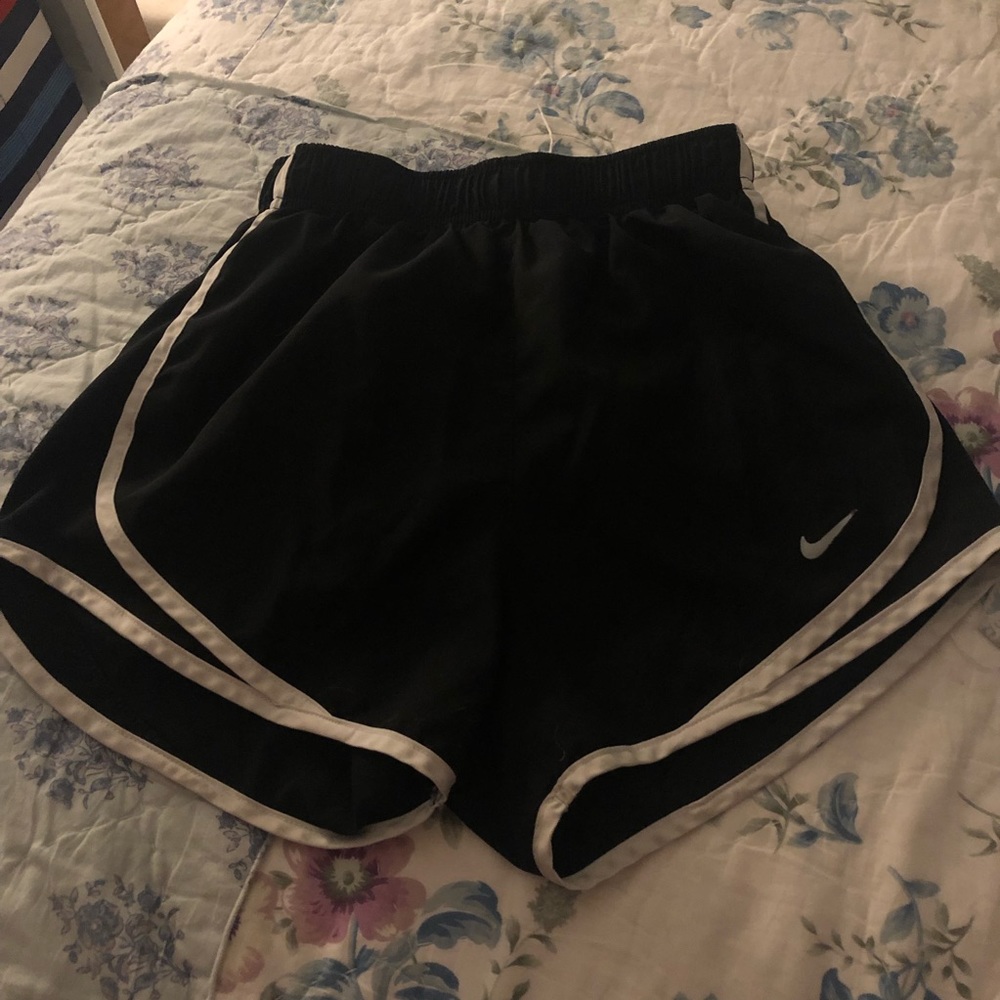 nike black and white dri-fit shorts